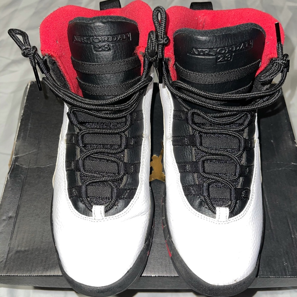 Men’s Jordan sneakers